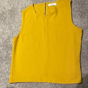 Aritzia Babaton mustard Yellow Sleeveless blouse XS EEUC 17” PTP